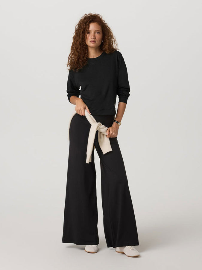 Vuori Halo Modern Crewneck Sweatshirt | BLACK HEATHER (HBK)