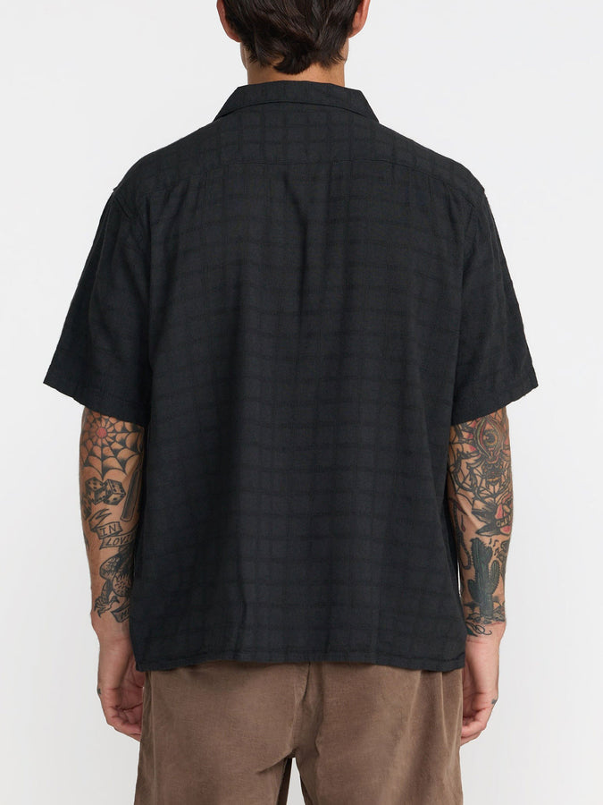 Rvca Vacancy Short Sleeve Buttondown Shirt Fall 2026 | PIRATE BLACK (PTK)