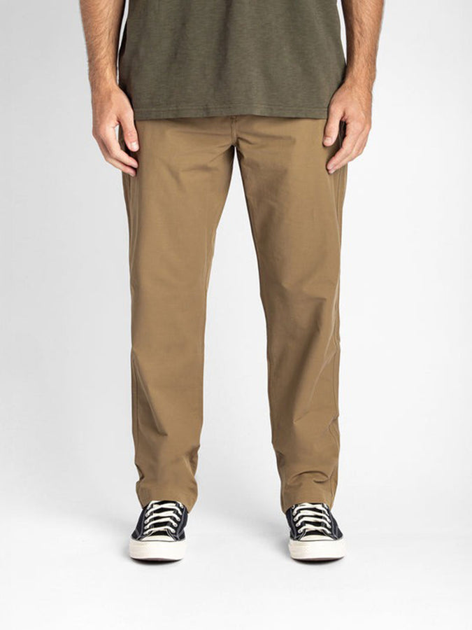 Roark Layover Pro Traveler Pants Fall 2026 | DARK KHAKI (DKH)