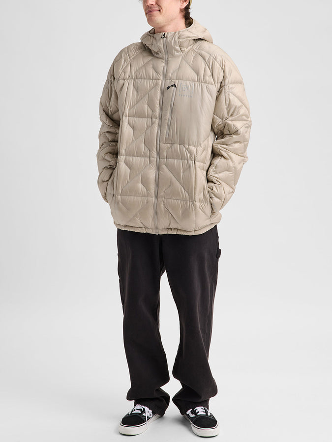 Burton [ak]® Baker Hooded Down 2027 – Insulator Jacket | CHINCHILLA GREY (E7M)
