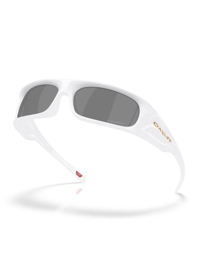 Oakley Highland Pearlized White/Prizm Black Sunglasses | PEARL WHITE/PRIZM BLACK