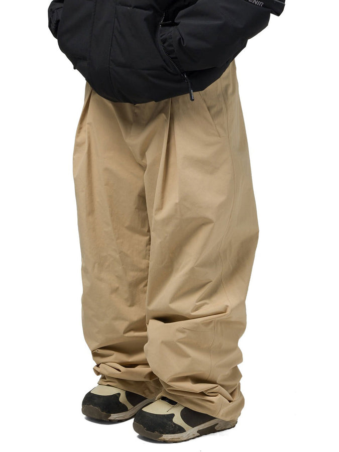 Souvenir Pleated Chino Pant 2027 | BRITISH KAHKI