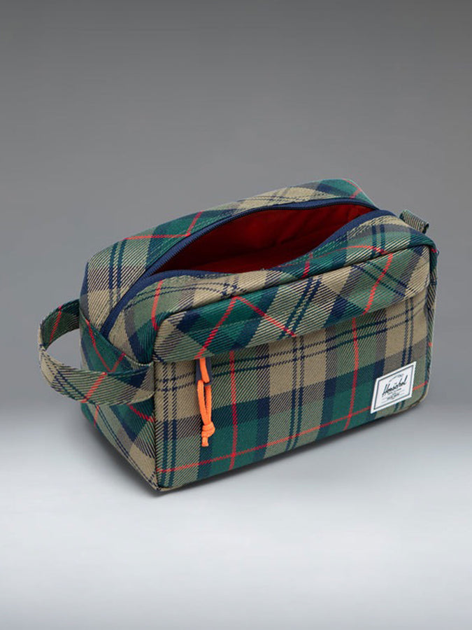 Herschel Chapter Plaid Travel Kit | EDEN PLAID (08248)