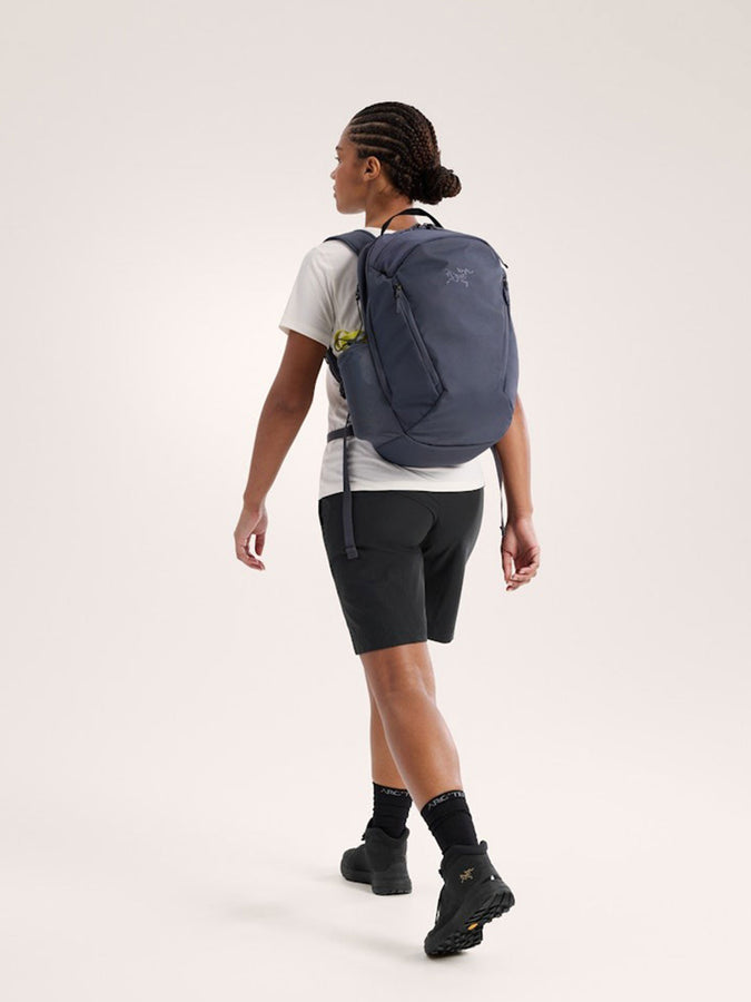 Arcteryx Mantis 26 Backpack | DARK STRATUS