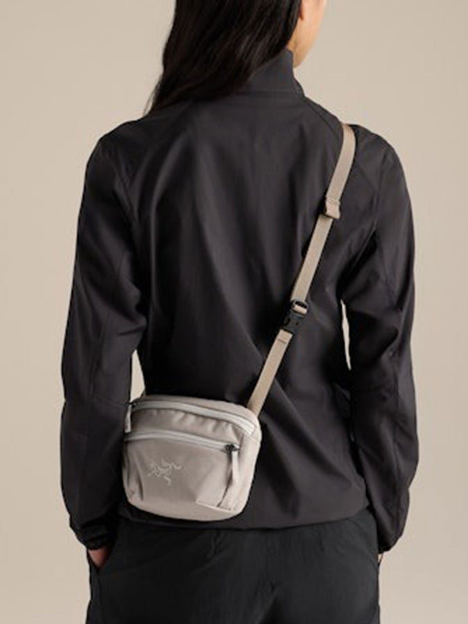 Arcteryx Mantis 1 Waist Accessory Bag | RUNE/SEA SALT