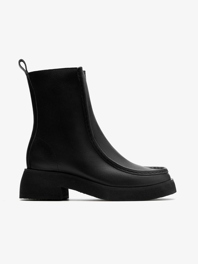 Clarks Effery Zip Black Leather Boots Fall 2026 | BLACK LEATHER