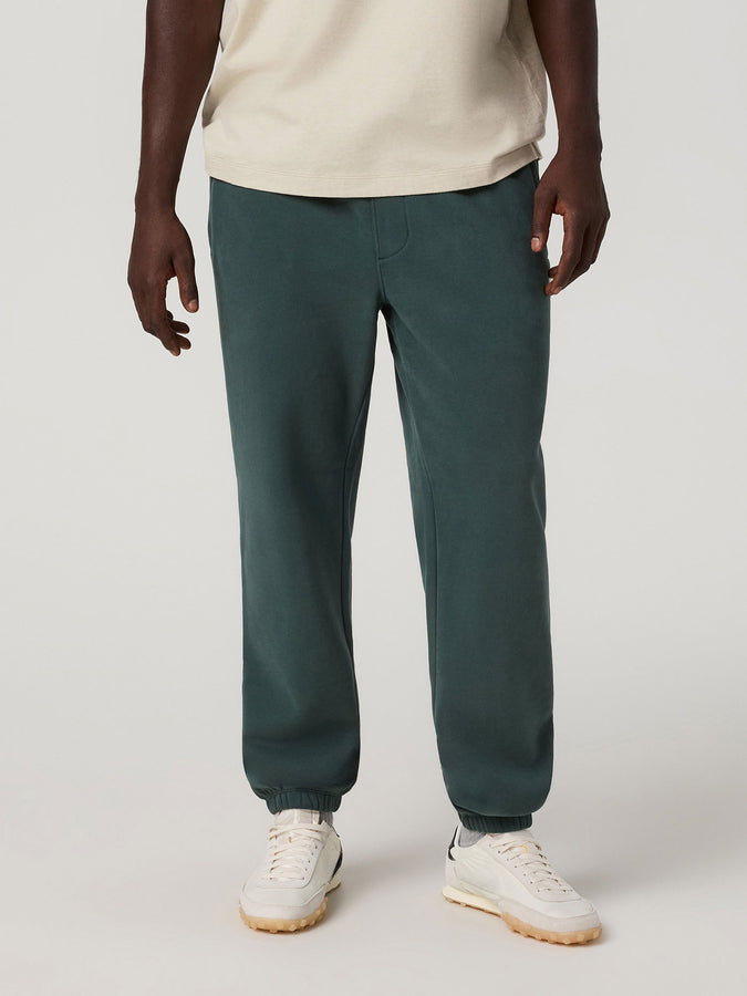 Vuori Seaside Sweatpants Fall 2026 | HEMLOCK (HEK)