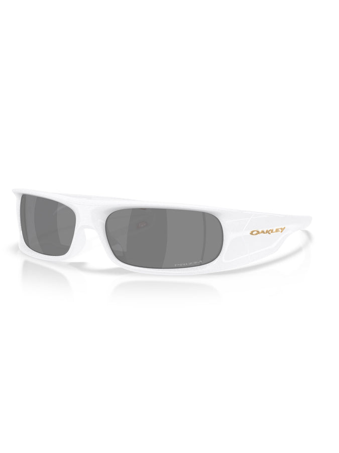 Oakley Highland Pearlized White/Prizm Black Sunglasses | PEARL WHITE/PRIZM BLACK