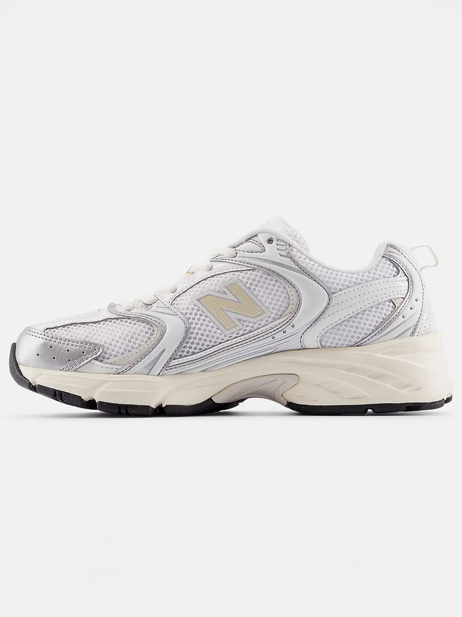 New Balance 530 Silver Metallic/Linen Shoes Fall 2025 | SILVER METALLIC/LINEN