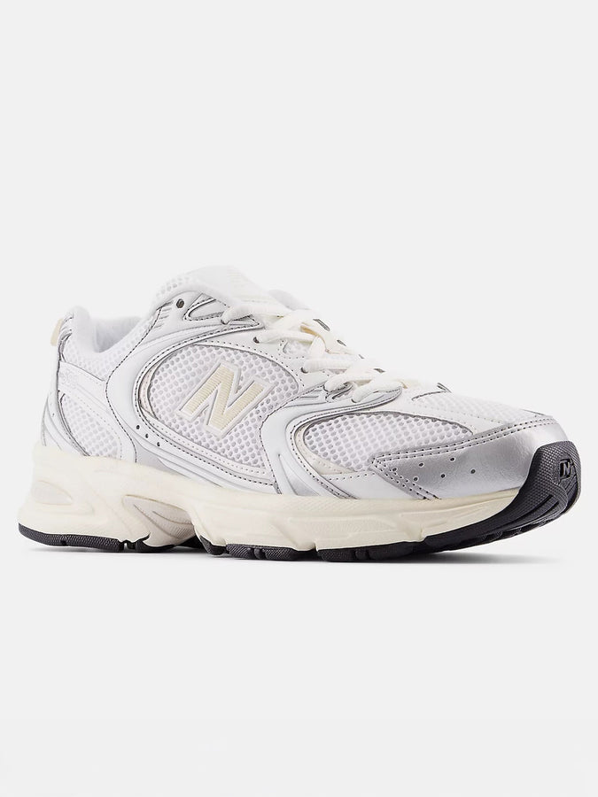 New Balance 530 Silver Metallic/Linen Shoes Fall 2025 | SILVER METALLIC/LINEN