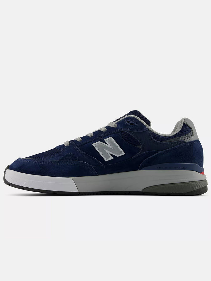 NB Numeric 933 Reynolds White/Navy Shoes Fall 2026 | NAVY/WHITE