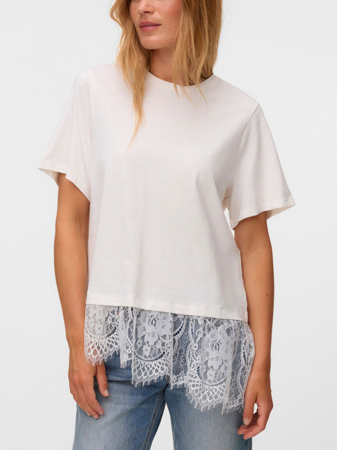 Vero Moda Brit Lace T-Shirt Fall 2026 | SNOW WHITE