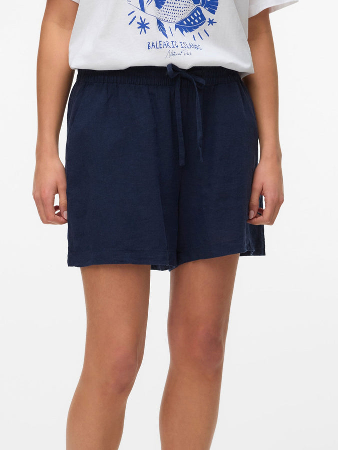 Vero Moda Linn Shorts Spring 2026 | NAVY BLAZER