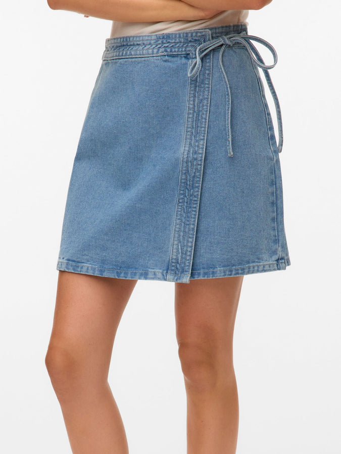 Vero Moda Liza Denim Wrap Skirt Spring 2026 | MEDIUM BLUE DENIM