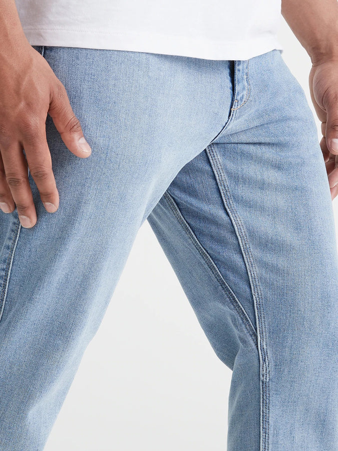 Duer Performance Relaxed Tapered Jeans | MODERN BLEACH