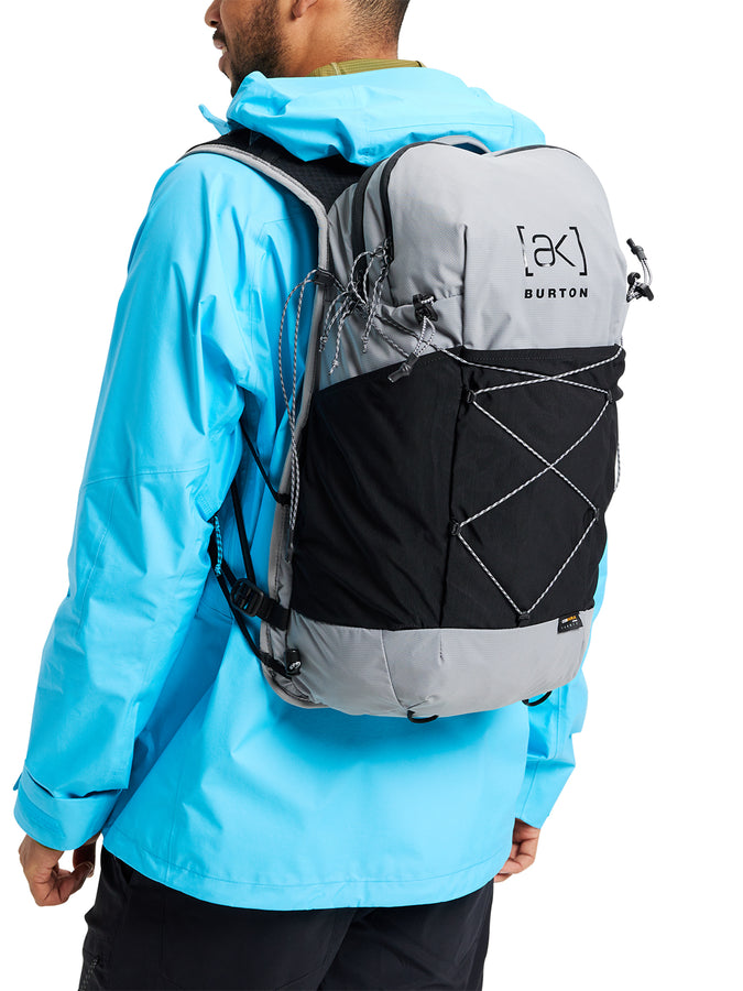 Burton [ak] Surgence 20L Snowboard Backpack 2024 | SHARKSKIN (020)