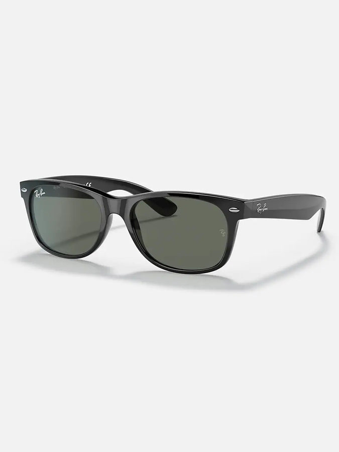 Ray-Ban New Wayfarer Sunglasses | BLACK/GREEN CLASSIC