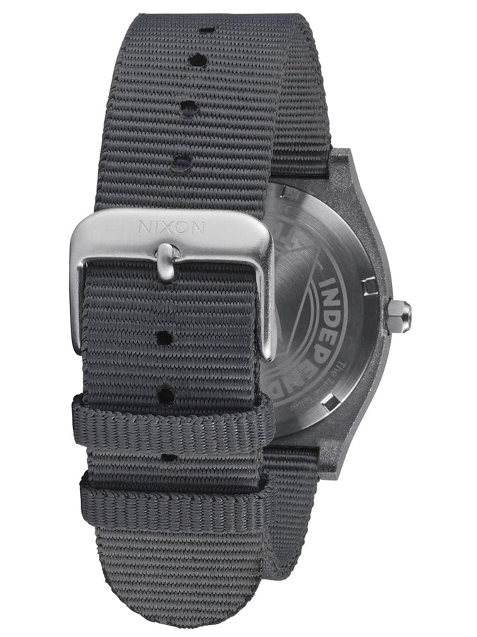 Nixon x Independent Time Teller Watch | ALL SILVER (1920)