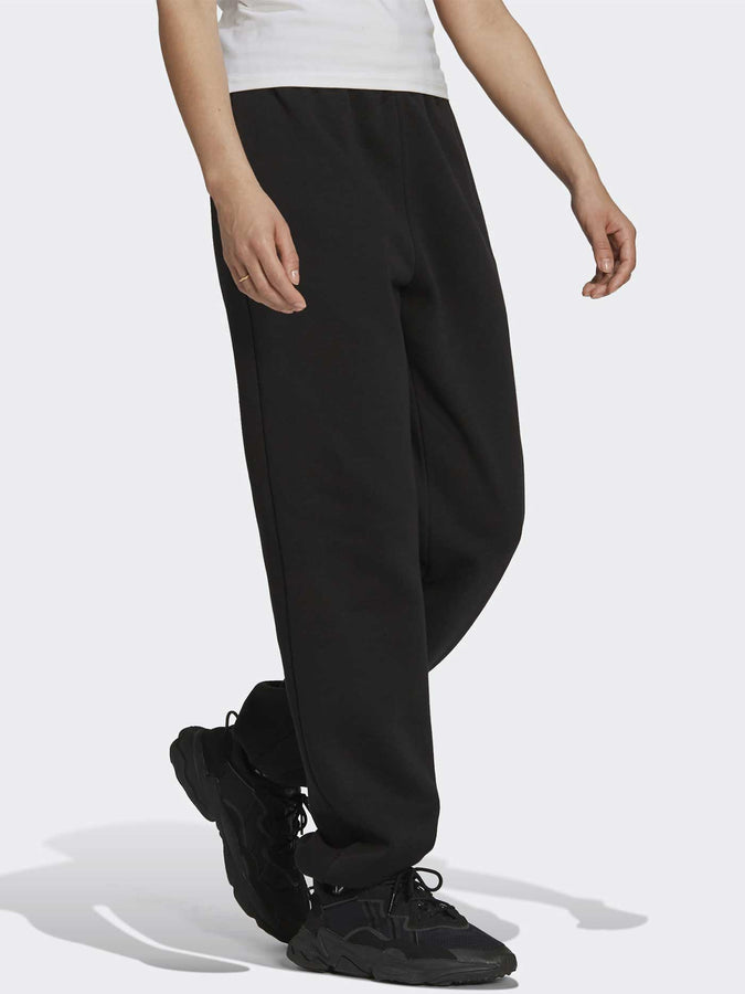 Adidas Adicolor Essentials Fleece Sweatpants | BLACK