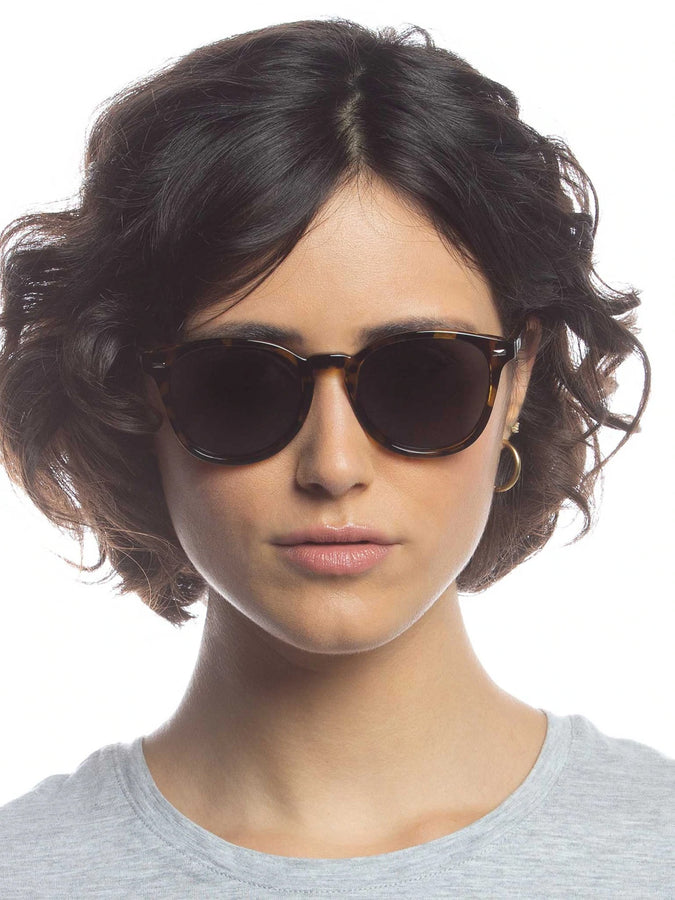 Le Specs Bandwagon Sunglasses | SYRUP TORT/SMOKE MONO