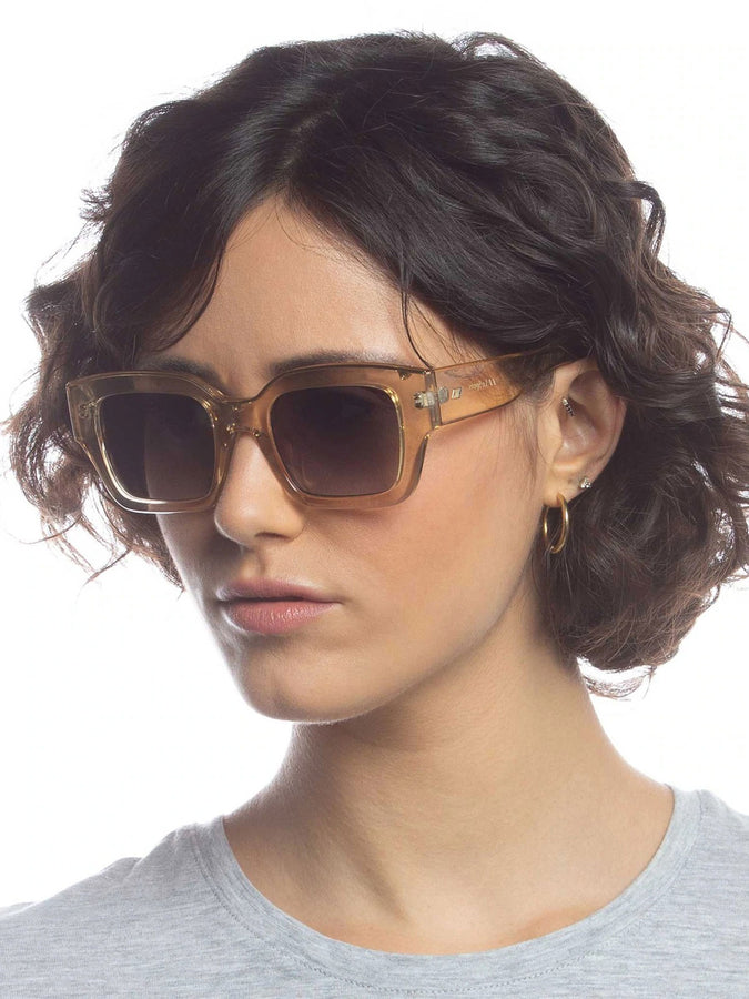 Le Specs Hypnos Alt Fit Sunglasses | SAND/DEEP SMOKE GRAD