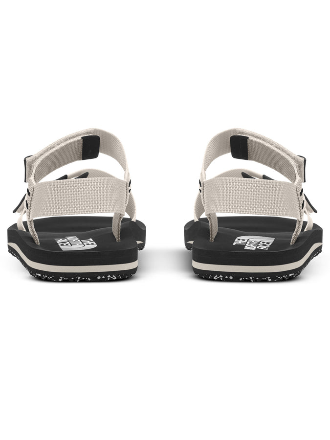 The North Face Skeena Sandals | GARDNIA WHT/TNF BLK (Q4C)