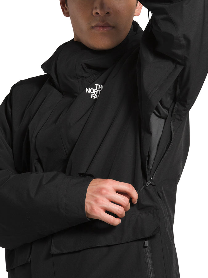 The North Face Clement Triclimate® Snowboard Jacket 2024 | TNF BLACK (JK3)