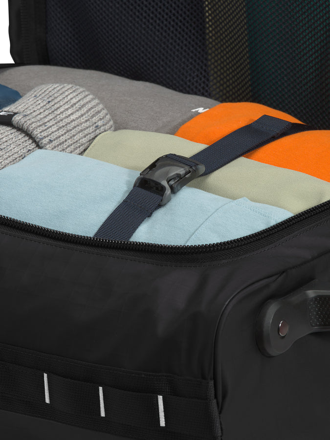 The North Face Base Camp Voyager 21'' Roller Suitcase | TNF BLACK/TNF WHITE (KY4)