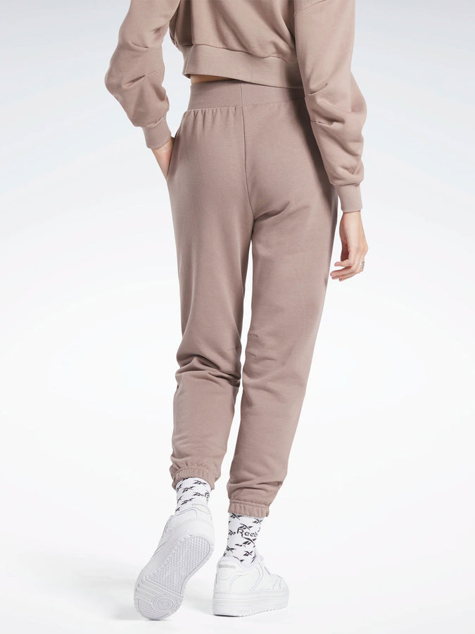 Reebok Spring 2023 Classic Essential Taupe Sweatpants | TAUPE