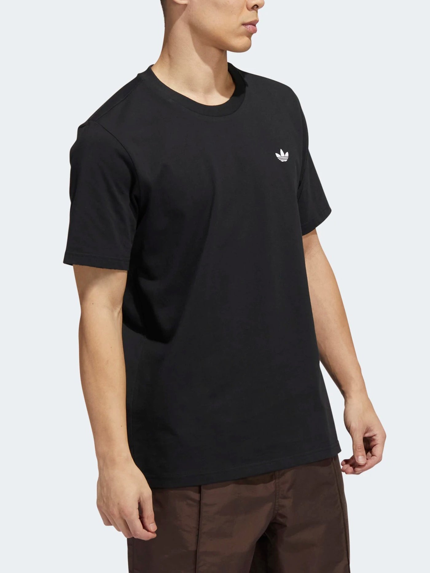 Adidas Spring 2023 4.0 Logo Black/White T-Shirt | EMPIRE