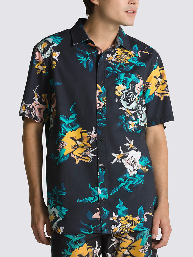 Vans Summer 2023 Kessel Short Sleeve Buttondown Shirt | BLACK (BLK)