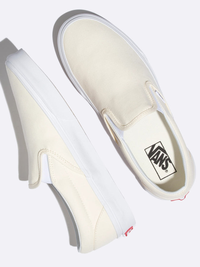 Vans Classic Slip-On Shoes | WHITE (WHT)