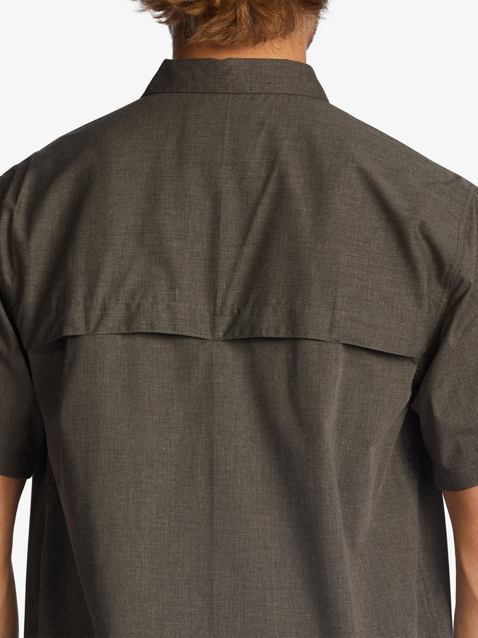 Billabong Spring 2023 Surtrek Tech S/S Buttondown Shirt | PEWTER (PEW)