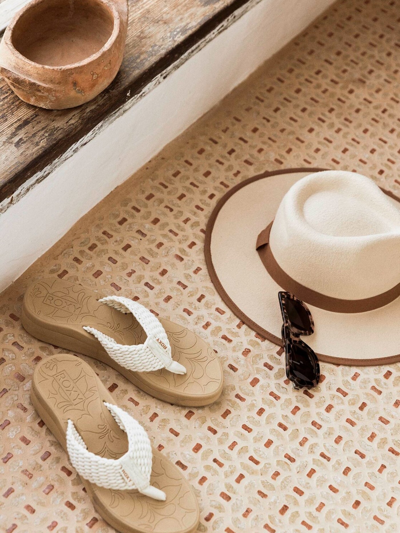 Roxy Caillay Cream Sandals